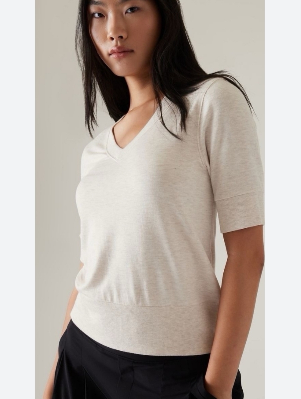 Athleta Short Sleeve Banded Bottom Lught Weight Vneck Sweater/ Top Size Xl